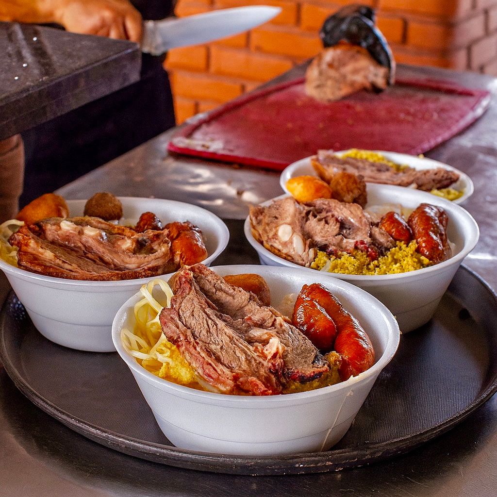 3 Kit Familia Grande Com Churrasco